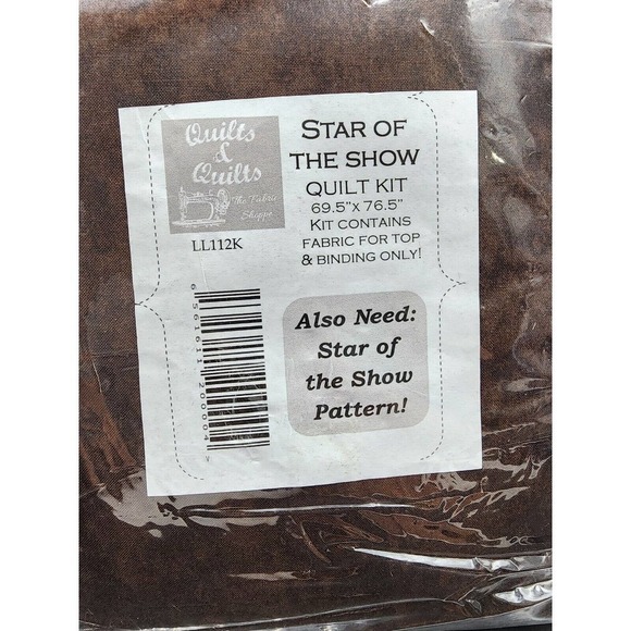 RealTree Xtra Green Star Of The Show Pattern Winter Deer Quilt Kit 69.5"x 76.5" - Picture 7 of 7